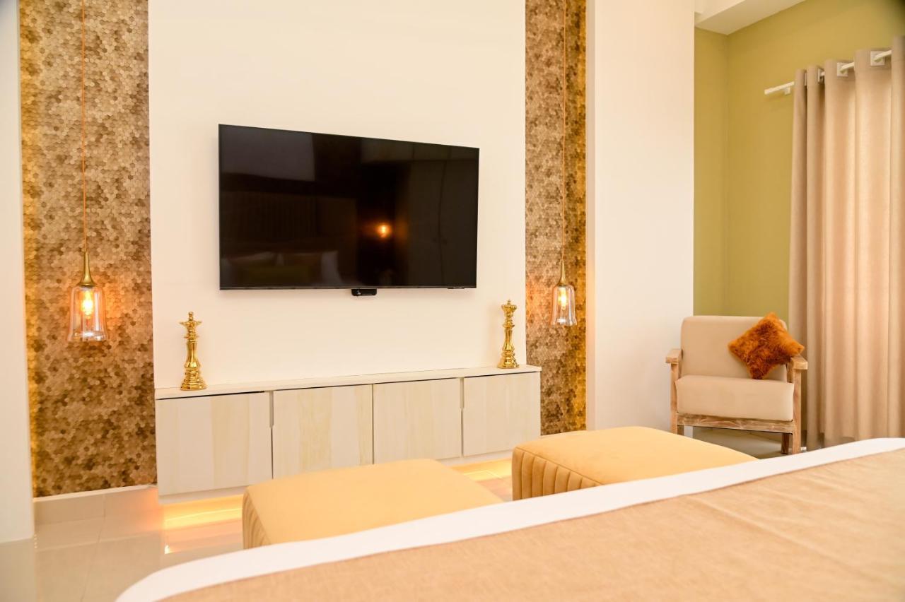 Ocean Breeze - Udaya Luxury Apartments Negombo Exterior photo