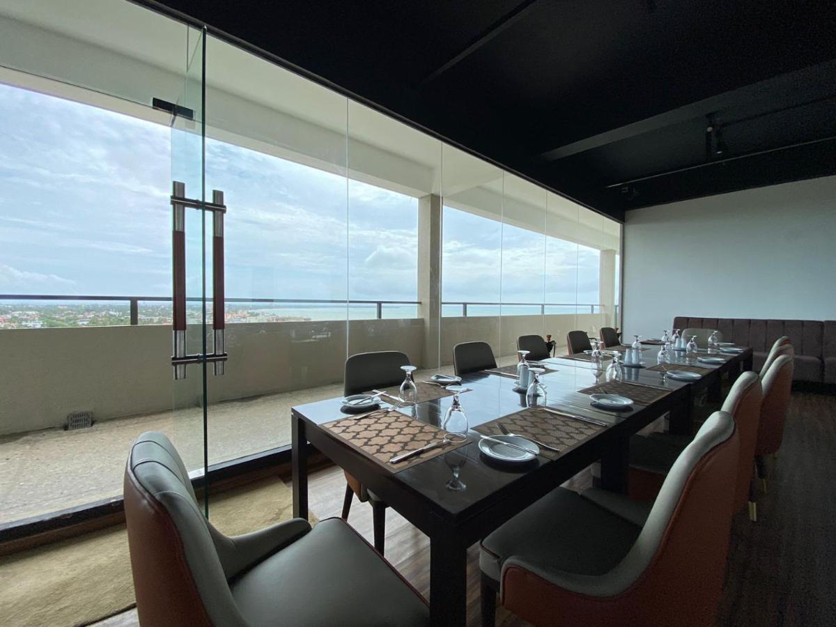 Ocean Breeze - Udaya Luxury Apartments Negombo Exterior photo