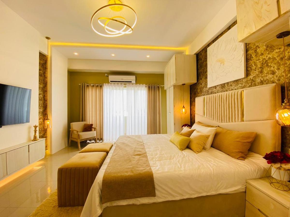Ocean Breeze - Udaya Luxury Apartments Negombo Exterior photo