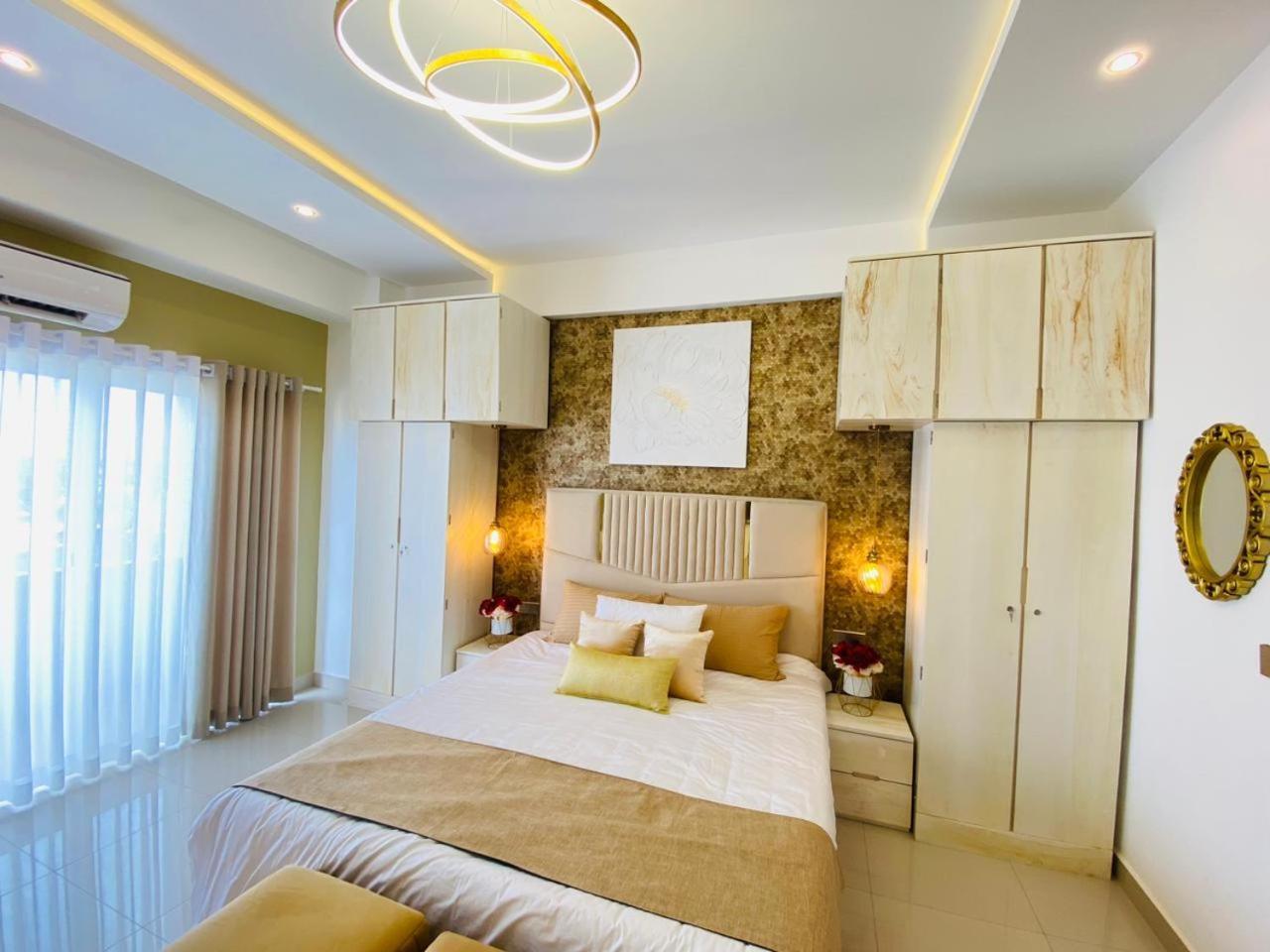 Ocean Breeze - Udaya Luxury Apartments Negombo Exterior photo